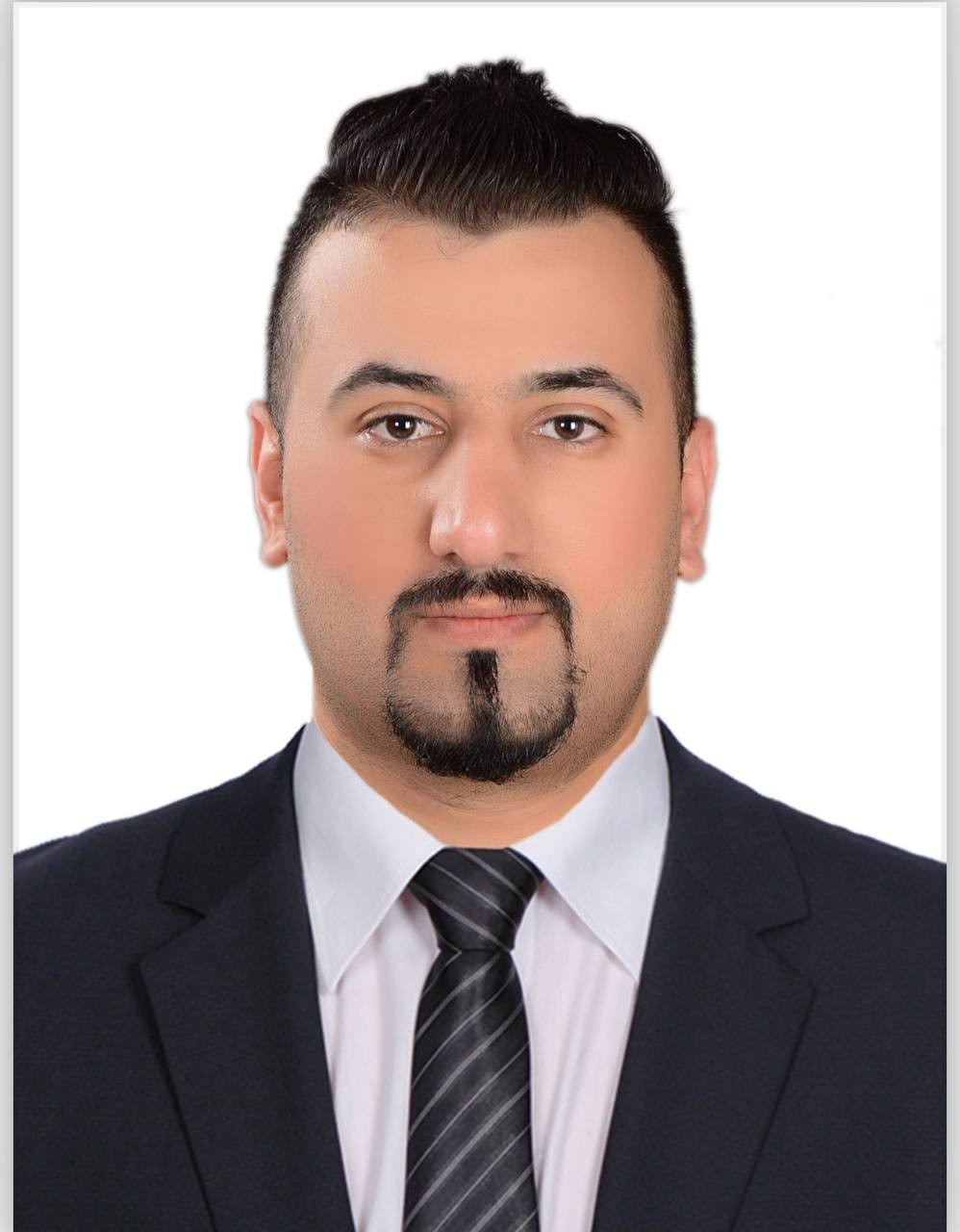 السيد رئيس قسم تقنيات التجميل بالليزر