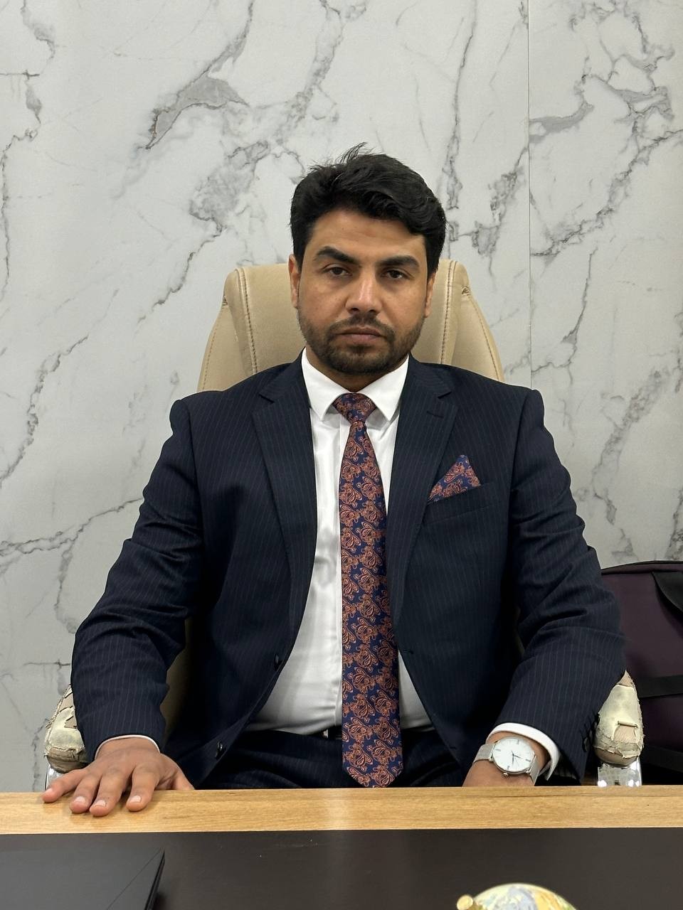 السيد رئيس قسم صناعة الاسنان
