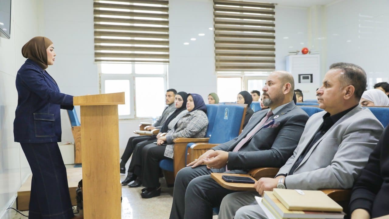 كلية القانون تقيم لطلبتها ورشة عمل عن أسرار النجاح وفن إدارة الوقت